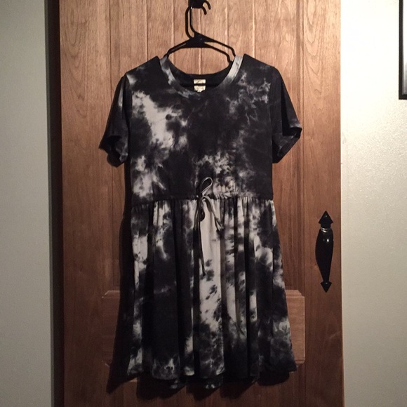 205 Dresses & Skirts - Large tee dress